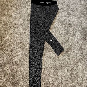 Nike Pro Dri-Fit leggings